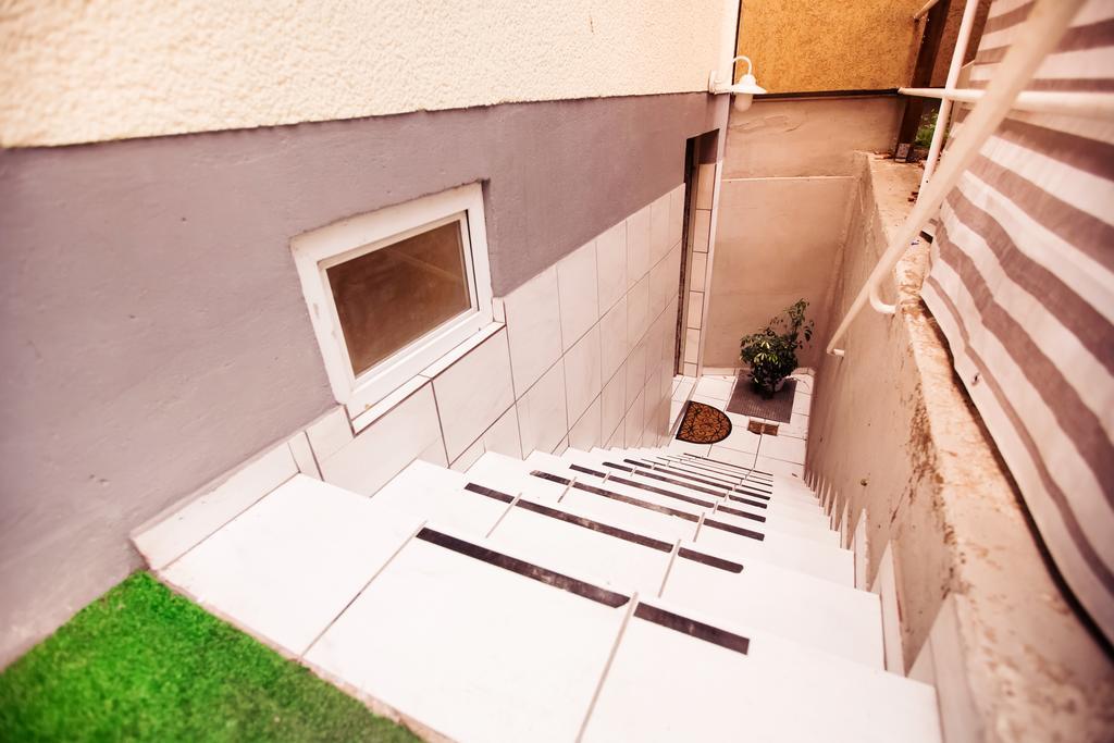 Basement Apartment Colónia Exterior foto